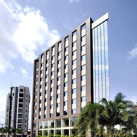 Hotel H - Sandhill Hotels Private Limited Ānand Εξωτερικό φωτογραφία