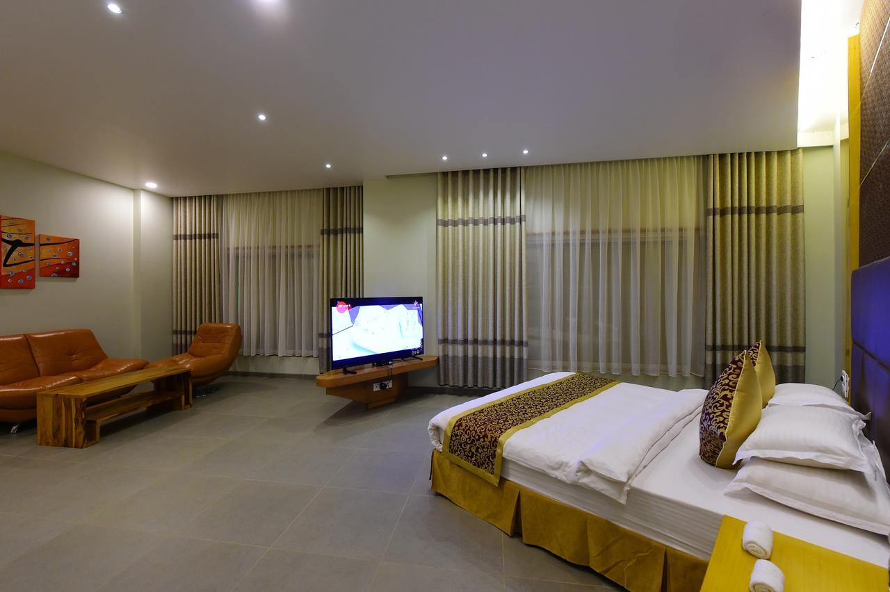 Hotel H - Sandhill Hotels Private Limited Ānand Εξωτερικό φωτογραφία
