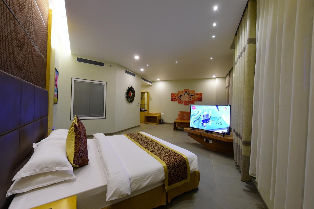 Hotel H - Sandhill Hotels Private Limited Ānand Εξωτερικό φωτογραφία