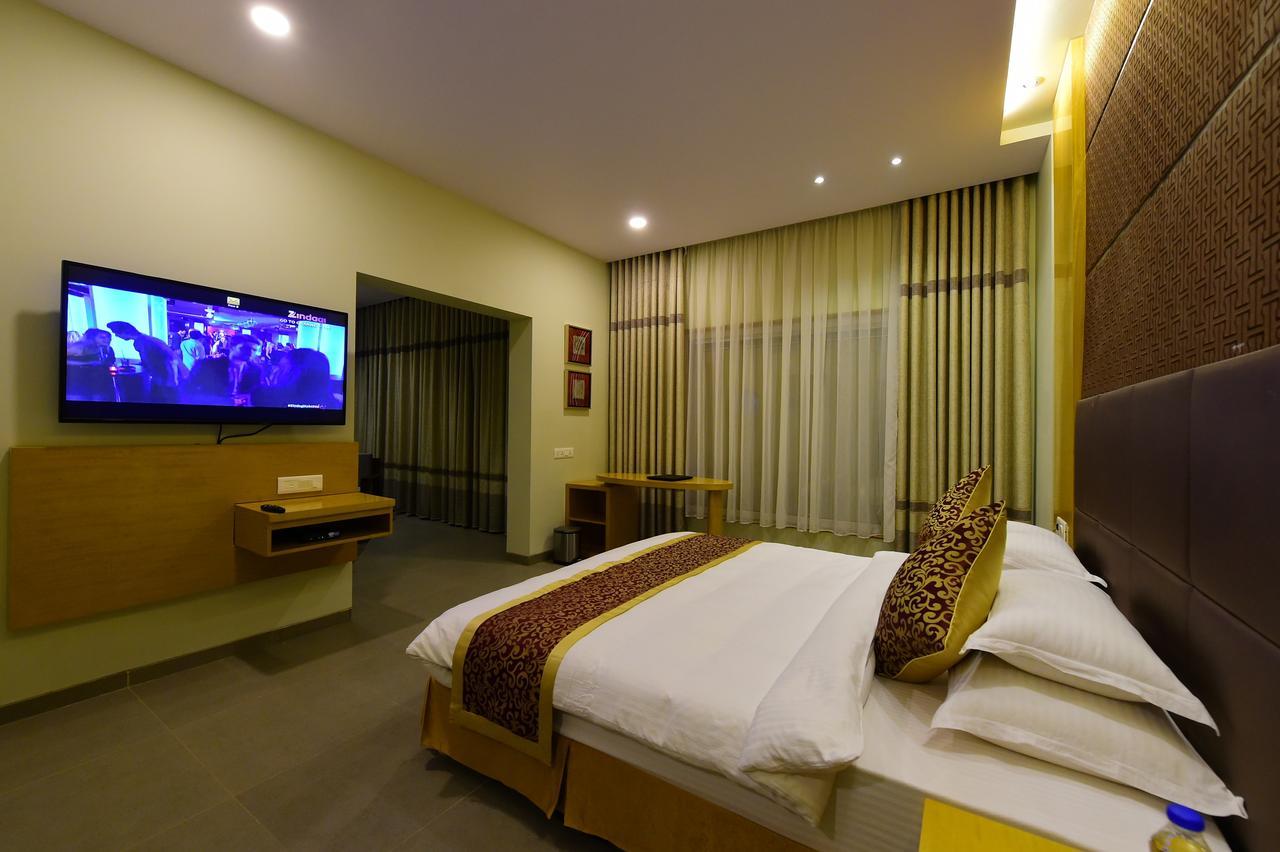 Hotel H - Sandhill Hotels Private Limited Ānand Εξωτερικό φωτογραφία