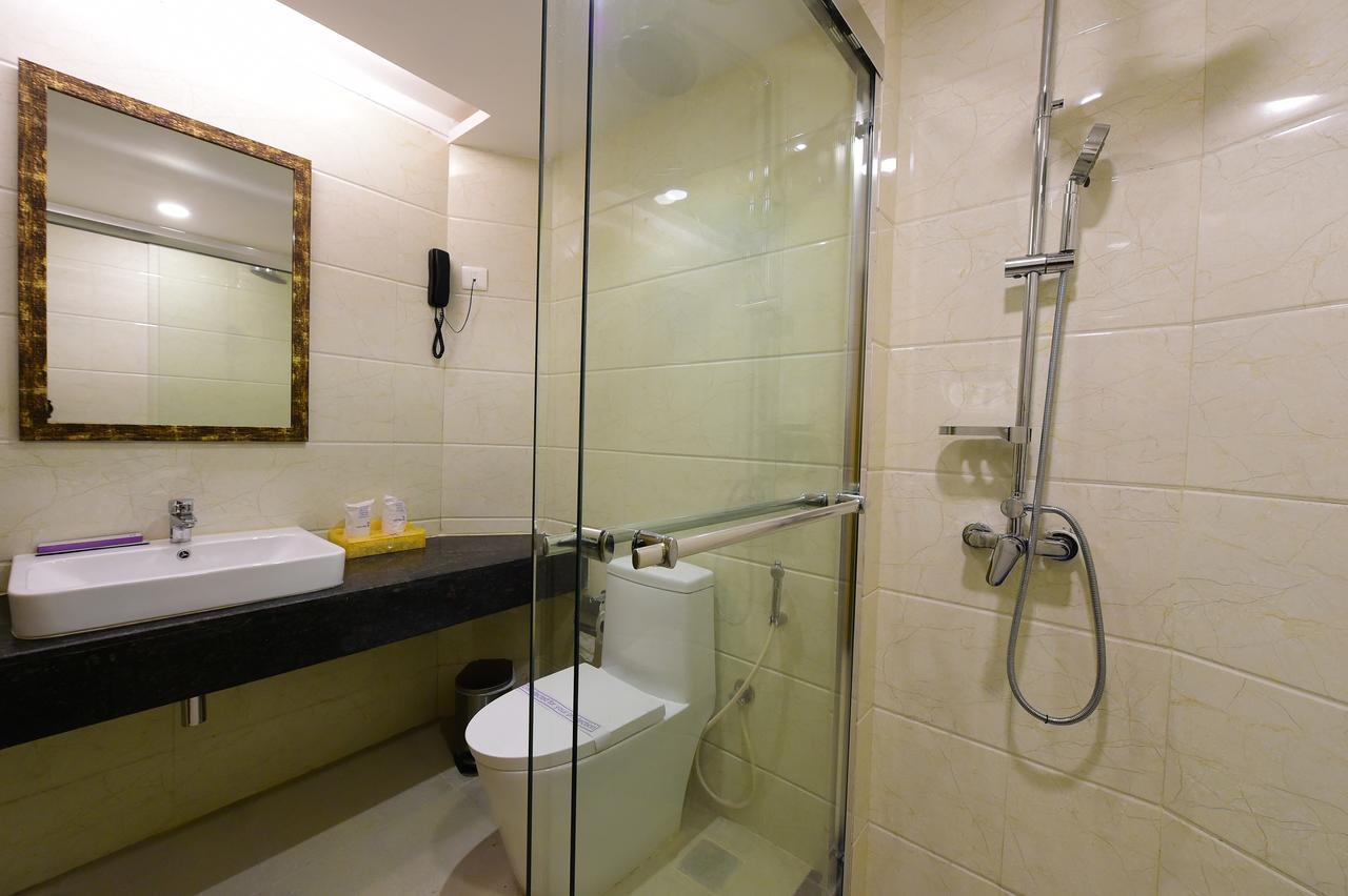 Hotel H - Sandhill Hotels Private Limited Ānand Εξωτερικό φωτογραφία
