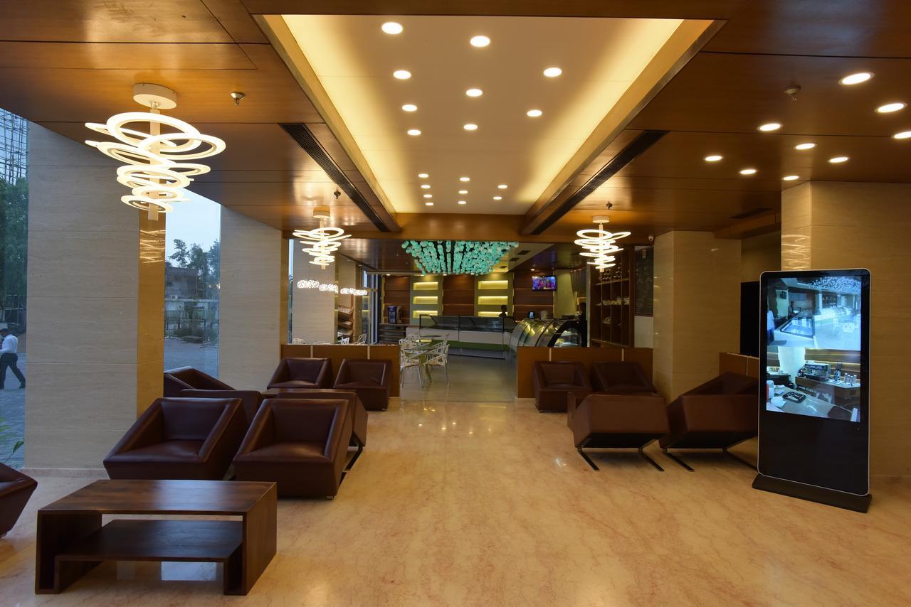 Hotel H - Sandhill Hotels Private Limited Ānand Εξωτερικό φωτογραφία