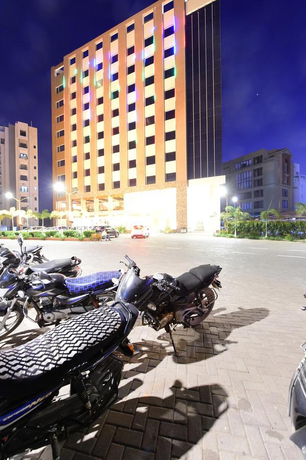 Hotel H - Sandhill Hotels Private Limited Ānand Εξωτερικό φωτογραφία