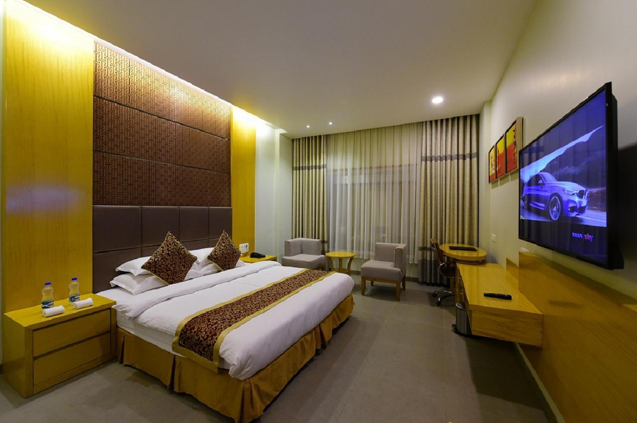 Hotel H - Sandhill Hotels Private Limited Ānand Εξωτερικό φωτογραφία
